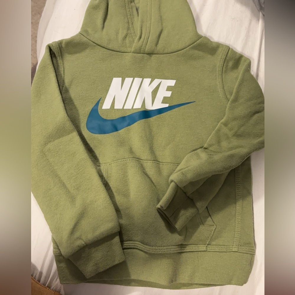 TODDLER BOY NIKE HOODIE 3T- LIGHT GREEN W/ NIKE LOGO
